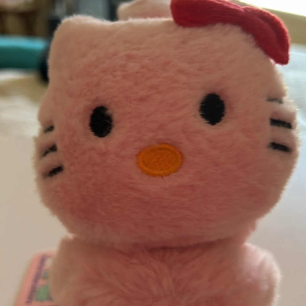 Sanrio Children's Hello Kitty Pink Ear Muffs / BRAND NEW
